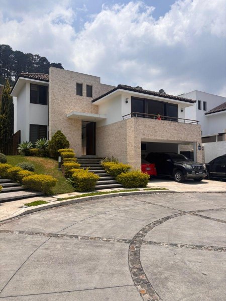 (+1) Casa Lomas de San Isidro