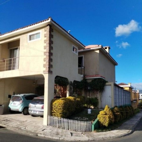 Casa en Venta en Valle de Navarra San José Pinula