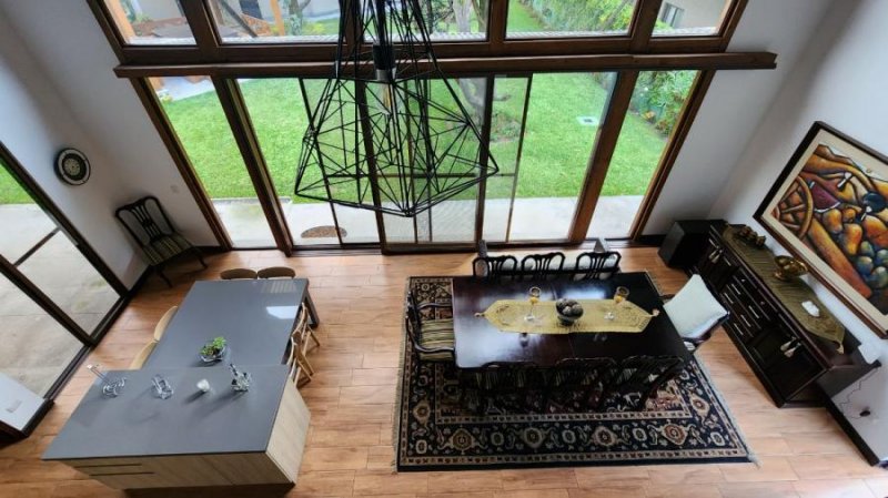 Foto Casa en Venta en San Miguel Dueñas, Sacatepéquez - U$D 325.000 - CAV49102 - BienesOnLine