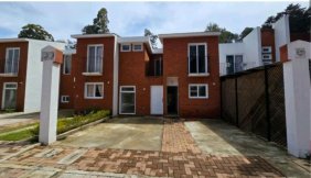 Casa en Venta en  San Lucas Sacatepéquez, Sacatepéquez