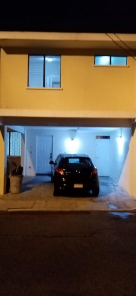 Casa en Renta en Cerca del Pajon a unos metros del centro comercial Santa Catarina Pinula, Guatemala