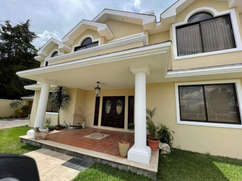 Casa en Venta en Zona 16 Guatemala, Guatemala