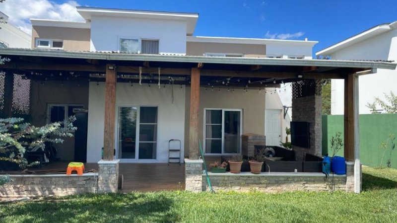 Casa en Venta en  Fraijanes, Guatemala