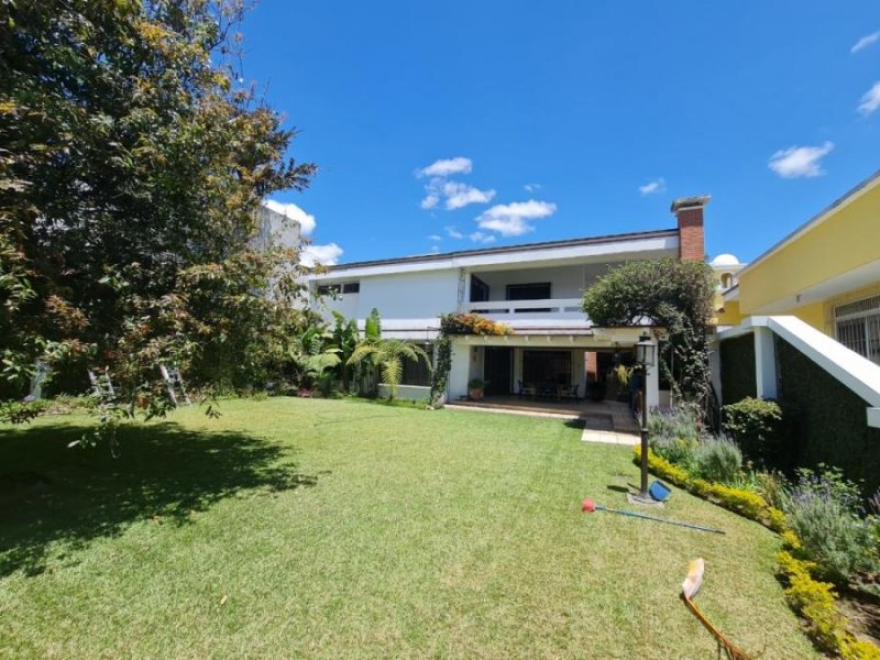 Casa en Venta en  Mixco, Guatemala