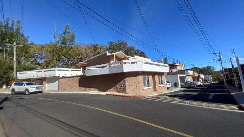 Casa en Venta en  Mixco, Guatemala
