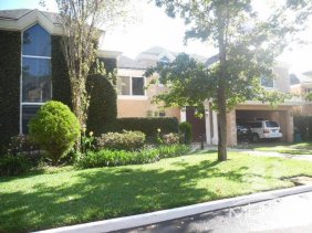 Casa en Renta en zona 10 Guatemala, Guatemala