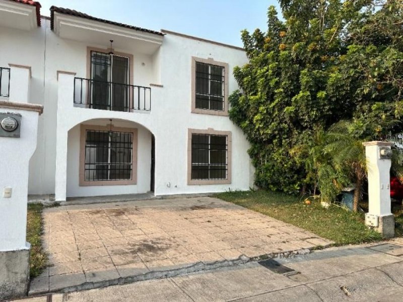 Casa en Venta en Alamedas de Villa Flores