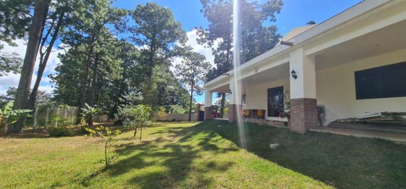 Casa en Venta en  Mixco, Guatemala