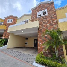 Casa en Renta en  Mixco, Guatemala