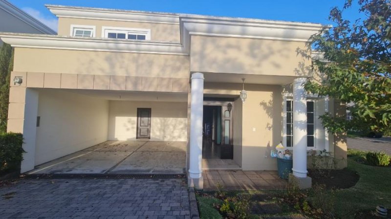 Casa en Venta en  Fraijanes, Guatemala