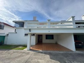 Casa en Venta en  Santa Catarina Pinula, Guatemala
