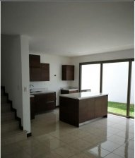 Casa en Renta en Kanajuyu Guatemala, Guatemala