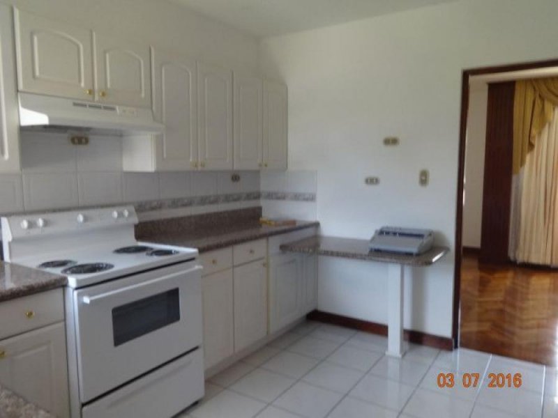 Apartamento en Renta en  Zona 10, Guatemala