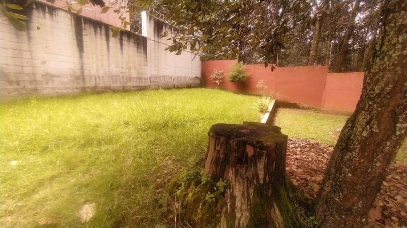 Casa en Venta en  San Lucas Sacatepéquez, Sacatepéquez