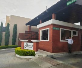 Casa en Venta en Bosques de San Nicolas Mixco, Guatemala