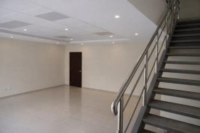 Ofi-bodega en renta en zona 12