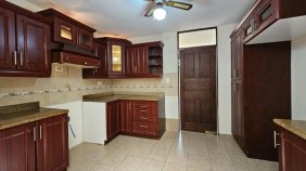 Casa en Venta en  Mixco, Guatemala