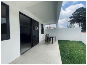 Casa en Venta en  Santa Catarina Pinula, Guatemala
