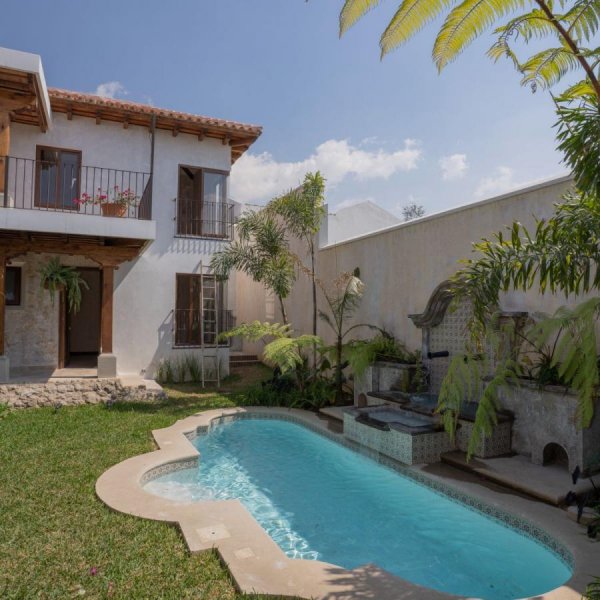 VENTA DE HERMOSA CASA EN ANTIGUA GUATEMALA
